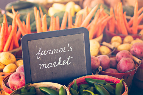 5 Reasons to Shop at Your Local Farmers' Market